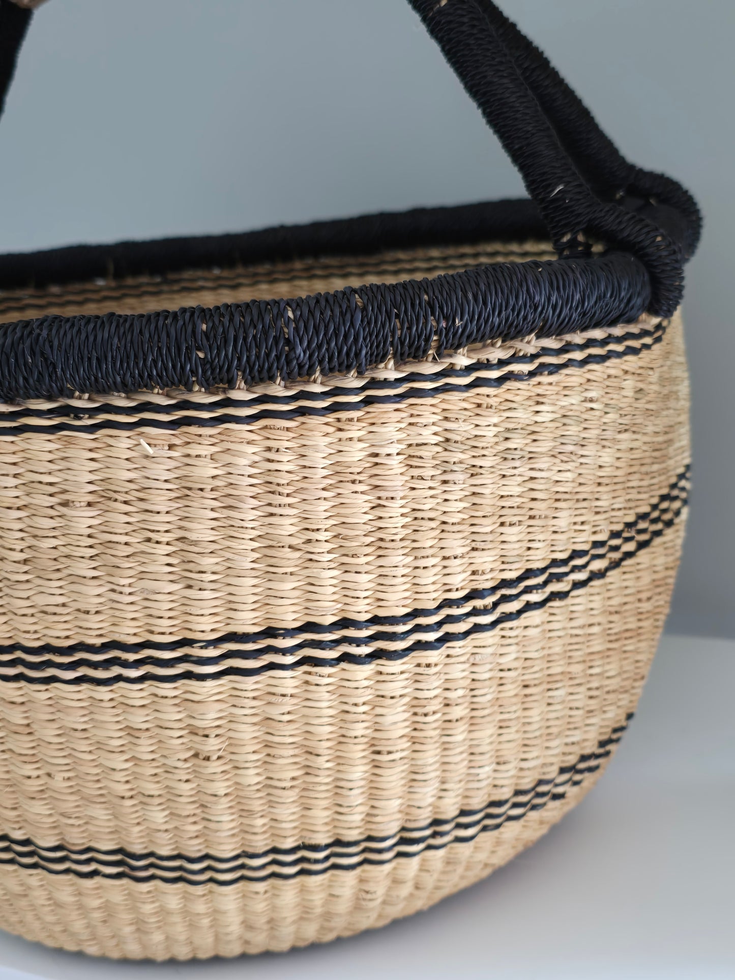KOSI: Large round Bolga Market basket